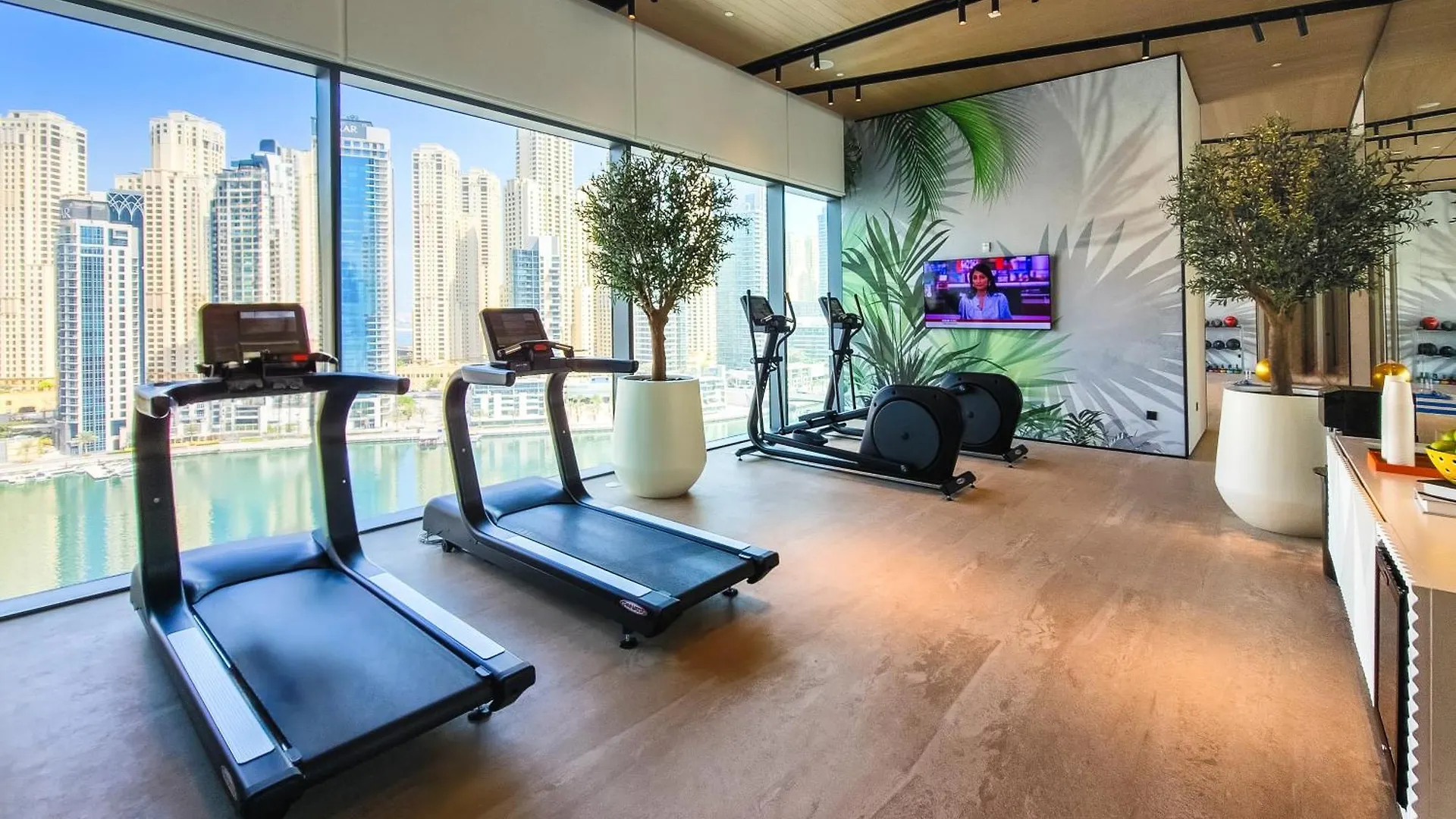 Elegant Family Apartment In Marina Vida Residence Dubai United Arab Emirates