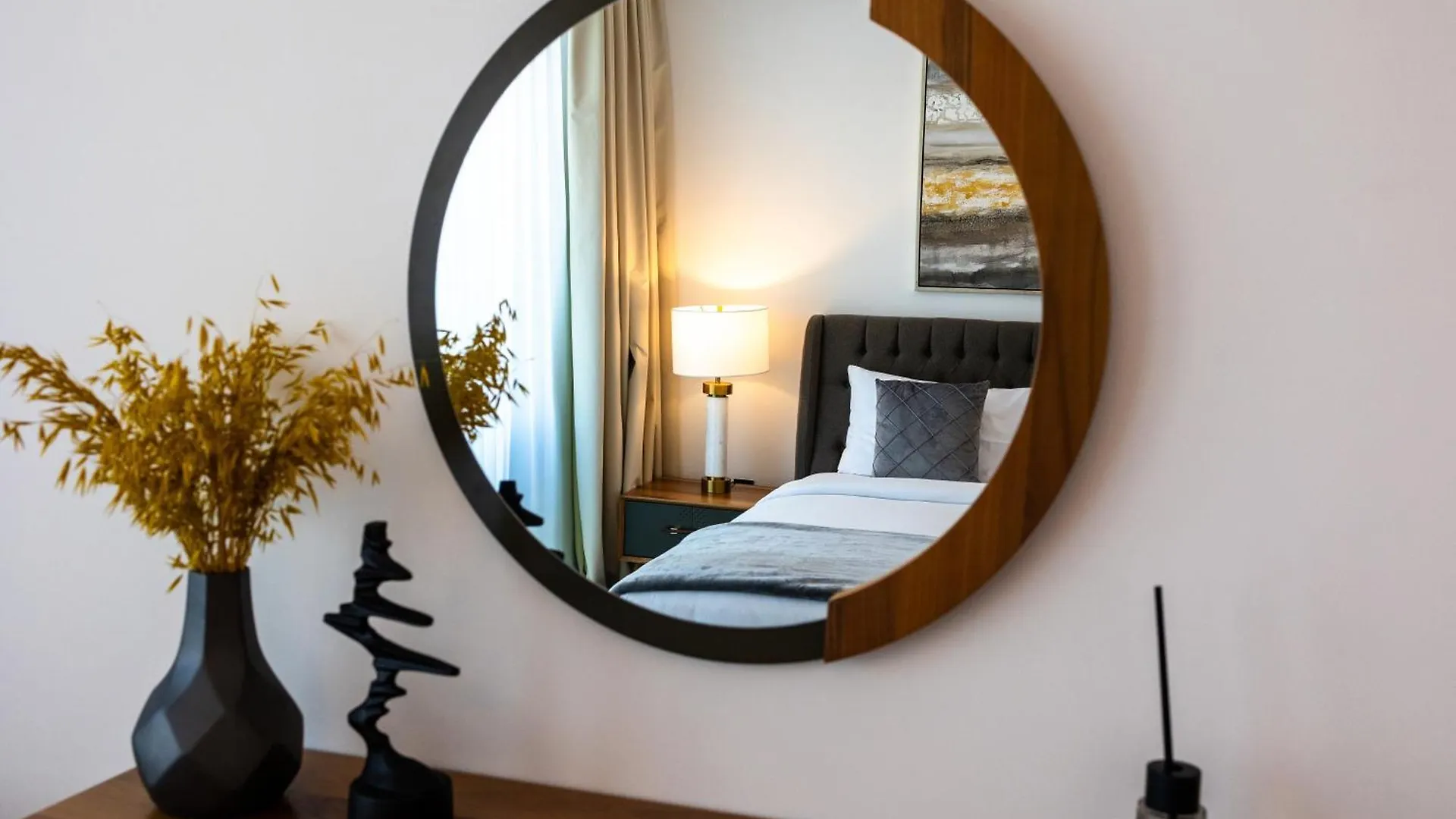 Elegant Family Apartment In Marina Vida Residence Dubai United Arab Emirates